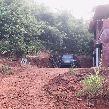 Rohan Homestay By Traviget Hospitality, Dapoli-Konkan Harnai Eksteriør bilde