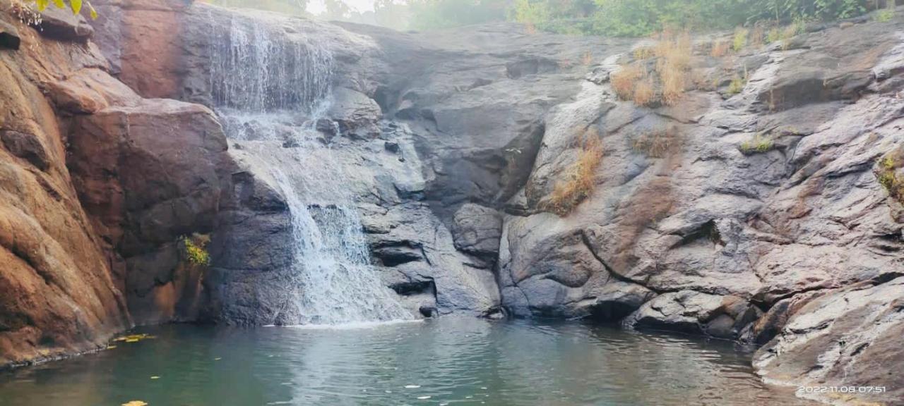 Rohan Homestay By Traviget Hospitality, Dapoli-Konkan Harnai Eksteriør bilde